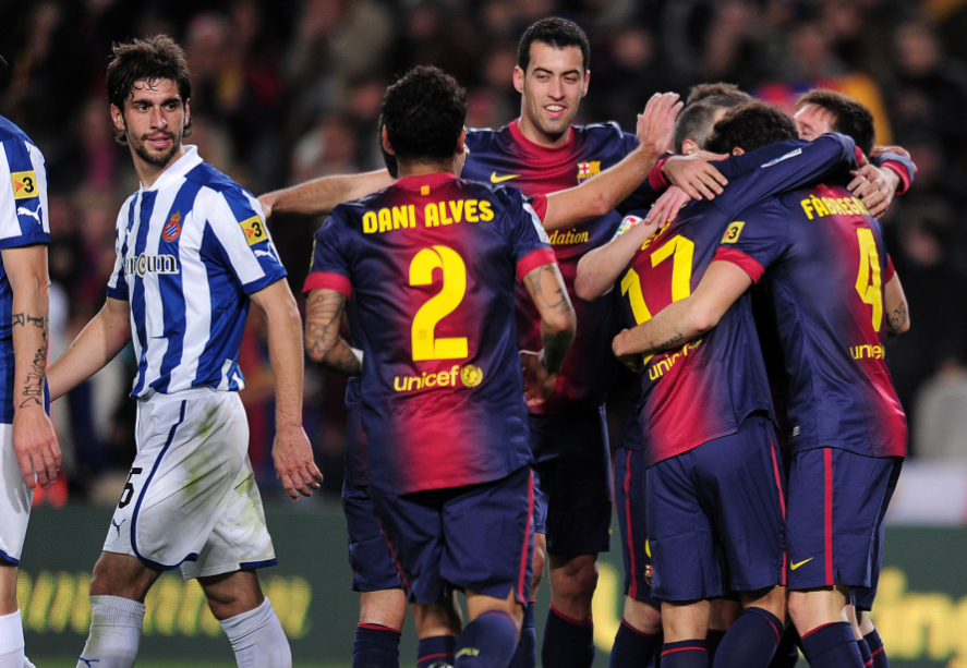 英雄联盟-罗马训练开放日；今晨调整名单引欢呼；足总杯在即；团队化学反应显著的简单介绍