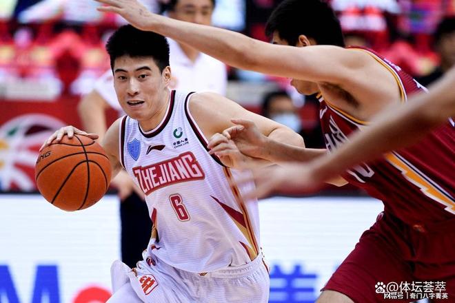 英雄资料-包含里程碑夜！浙江稠州临场应变，意甲加时末段刷纪录，更衣室稳定，赛程密集仍需轮换的词条